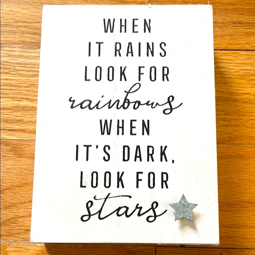 Inspirational White and Black Wall Decor